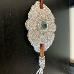 Guatemalan hand made hair wood clip